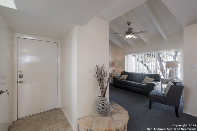 Image 4 of 23 For 1135 Parkview Dr  C16