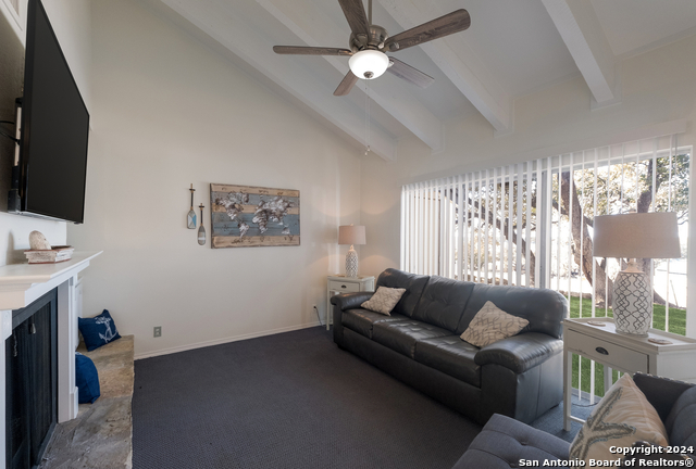 Image 5 of 23 For 1135 Parkview Dr  C16