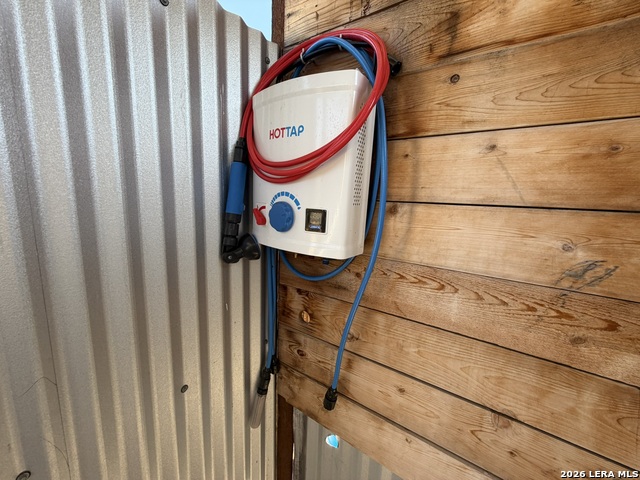 Image 23 of 42 For 785 Private Road 3350