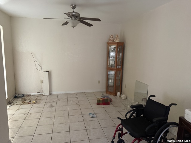 Image 4 of 20 For 319 Laddie  