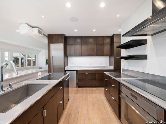 Image 17 of 45 For 305 Joliet  C