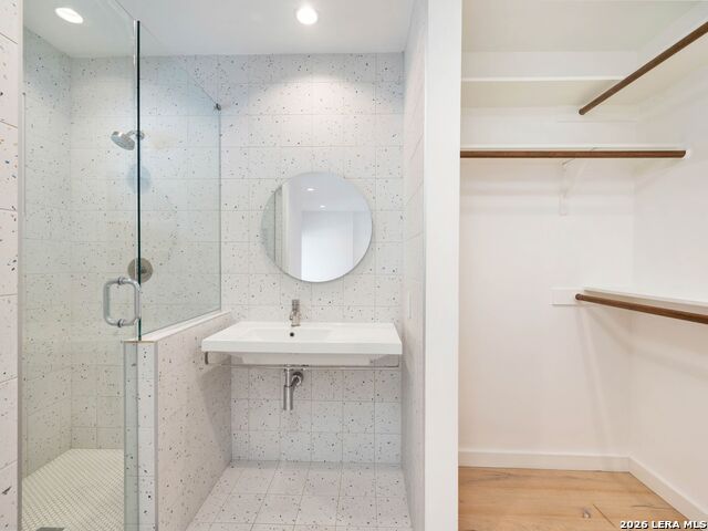 Image 30 of 45 For 305 Joliet  C