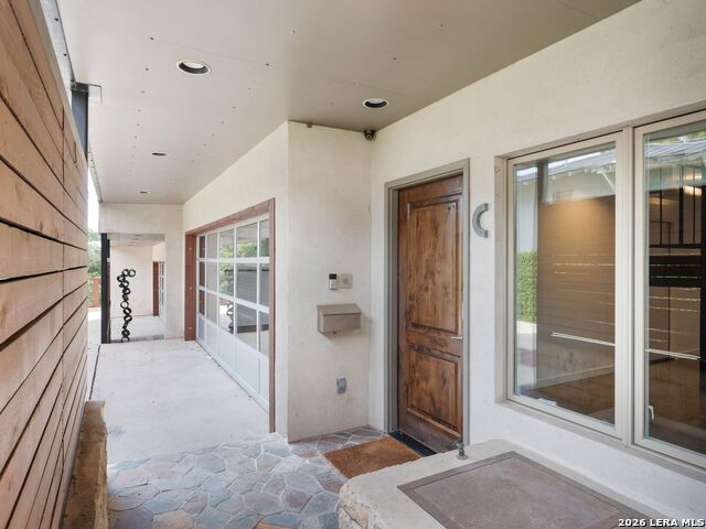 Image 4 of 45 For 305 Joliet  C