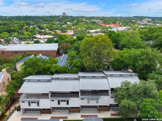 Image 42 of 45 For 305 Joliet  C