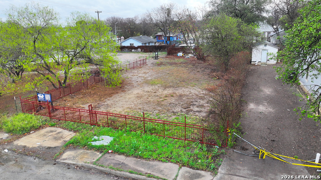 Image 11 of 12 For 324 Truax  