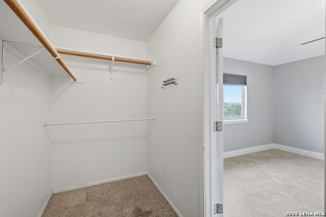 Image 23 of 43 For 21810 Goldcrest