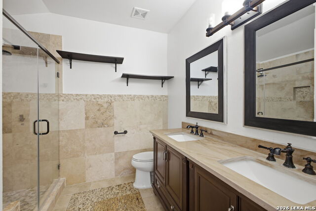 Image 24 of 43 For 21810 Goldcrest