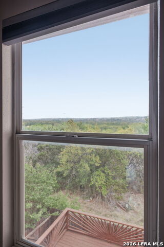 Image 28 of 43 For 21810 Goldcrest