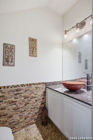 Image 31 of 43 For 21810 Goldcrest