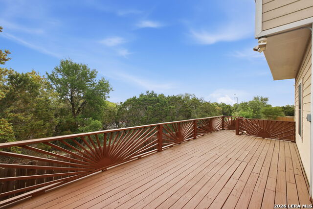 Image 36 of 43 For 21810 Goldcrest