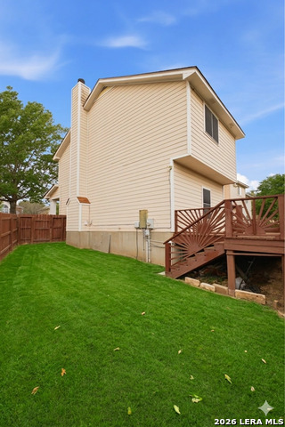 Image 38 of 43 For 21810 Goldcrest