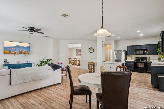 Image 14 of 47 For 8114 Cooper Ml