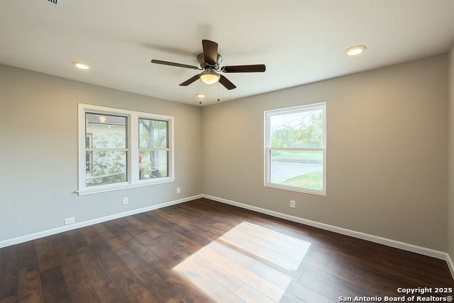 Image 9 of 18 For 2307 Hicks  