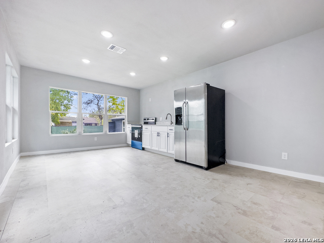 Image 3 of 13 For 1606 Wildwood Unit A W