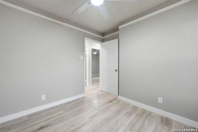 Listing photo id 8 for 221 Park  