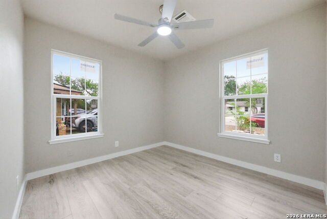 Listing photo id 10 for 221 Park  