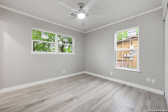 Listing photo id 12 for 221 Park  