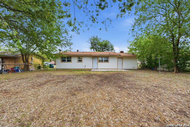 Listing photo id 15 for 221 Park  