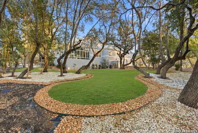 Image 16 of 72 For 30 Devon Wood