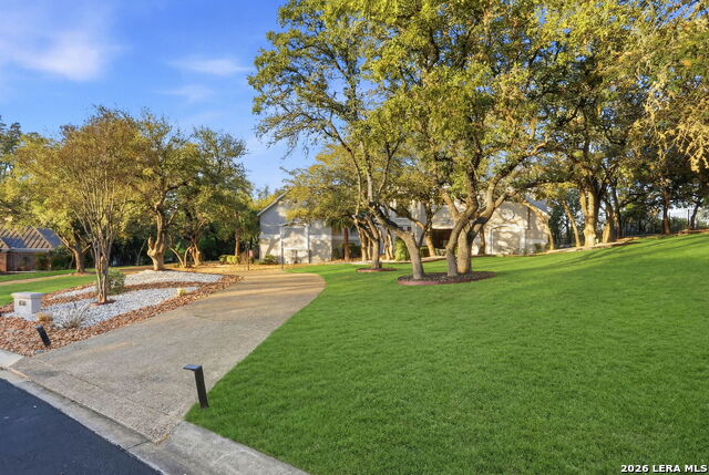 Image 4 of 72 For 30 Devon Wood