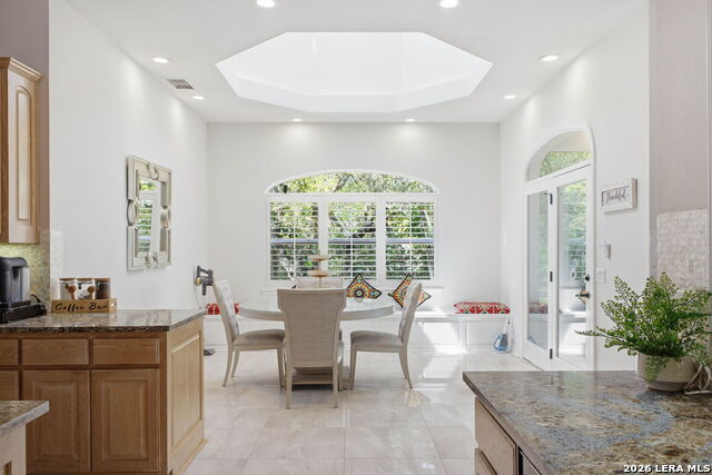 Image 46 of 72 For 30 Devon Wood