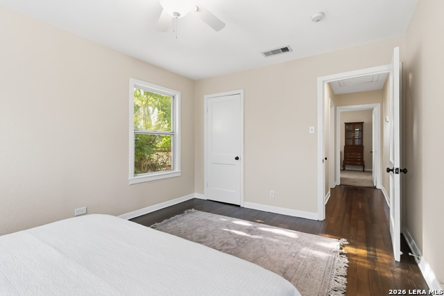 Image 21 of 33 For 124 Bryn Mawr