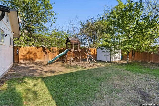 Image 30 of 33 For 124 Bryn Mawr