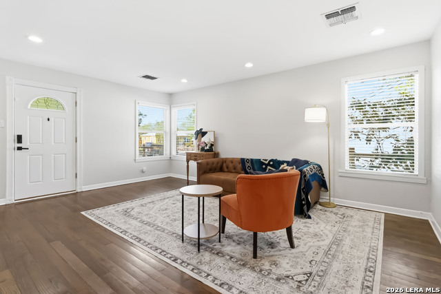 Image 5 of 33 For 124 Bryn Mawr