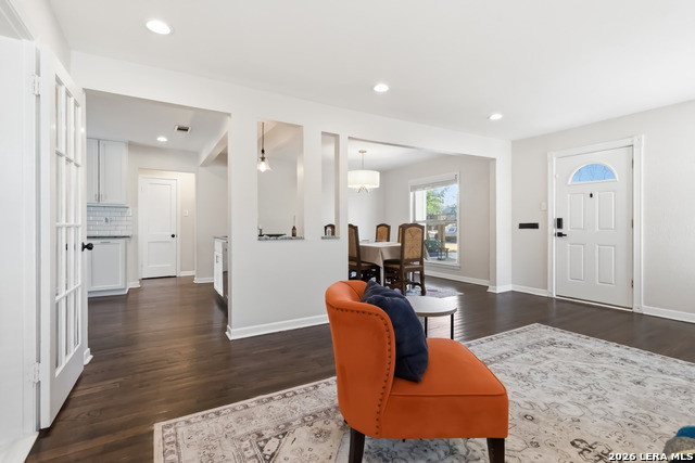 Image 6 of 33 For 124 Bryn Mawr