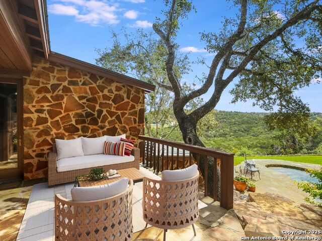 Image 17 of 50 For 27728 Ramblewood Street