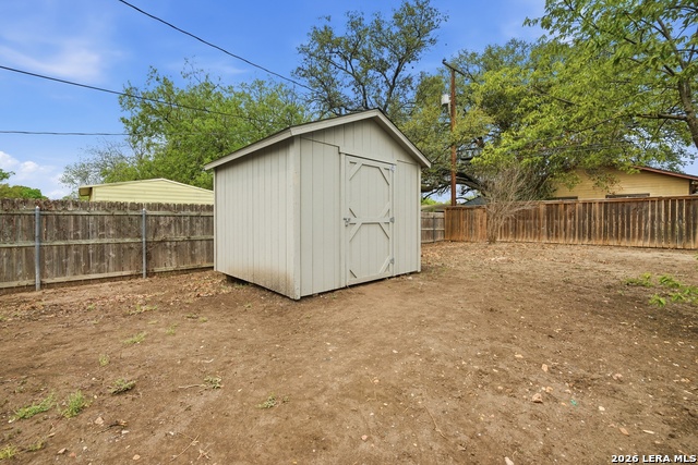 Image 24 of 28 For 5911 Middlefield