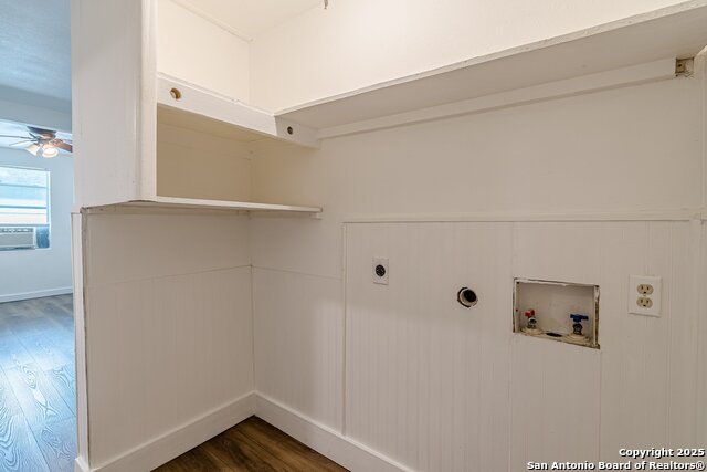 Image 12 of 13 For 2407 South New Braunfels Avenue  3