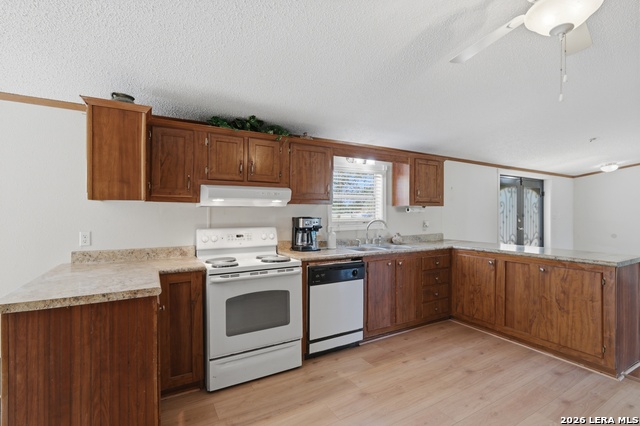 Image 12 of 34 For 205 Creekview