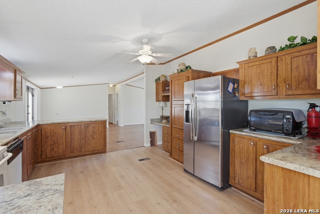 Image 14 of 34 For 205 Creekview