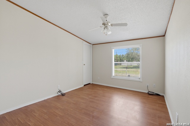 Image 20 of 34 For 205 Creekview