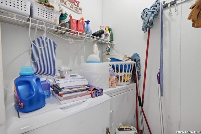 Image 22 of 34 For 205 Creekview