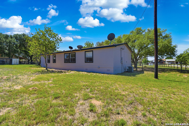 Image 27 of 34 For 205 Creekview