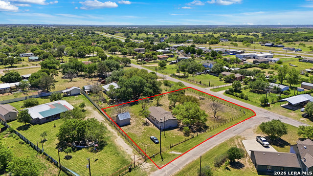 Image 32 of 34 For 205 Creekview