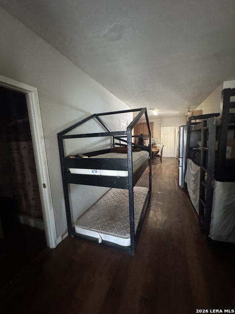 Image 4 of 19 For 210 Quill W