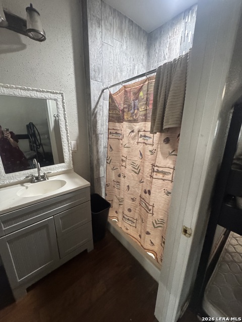 Image 6 of 19 For 210 Quill W