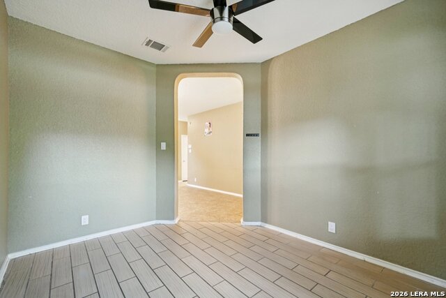 Image 18 of 39 For 9536 Gold Stage