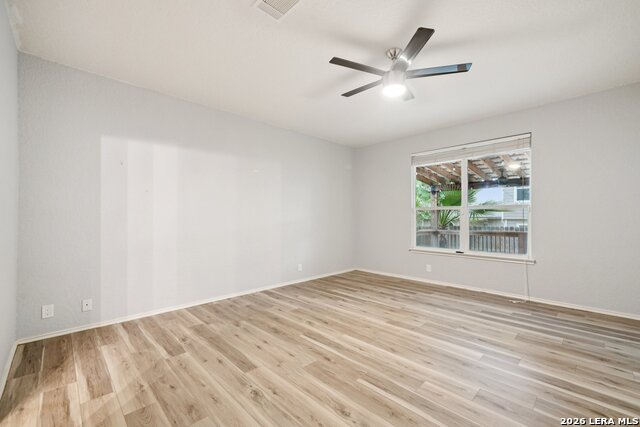 Image 20 of 39 For 9536 Gold Stage