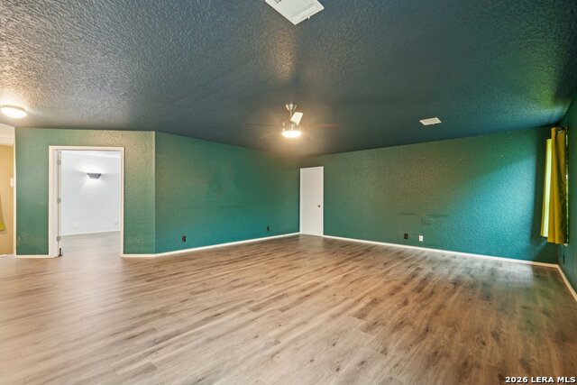 Image 26 of 39 For 9536 Gold Stage