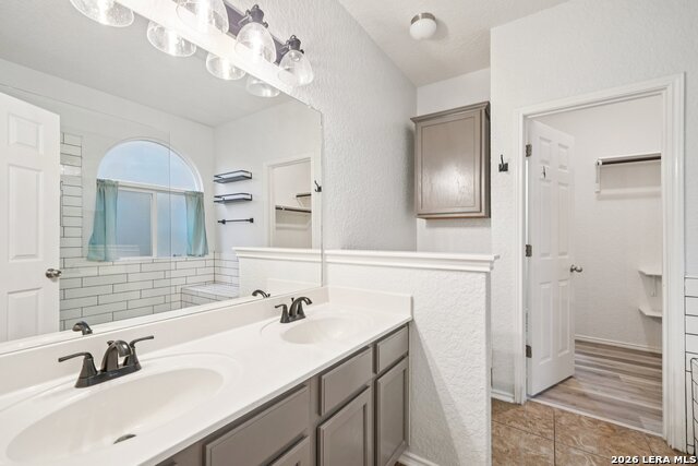 Image 32 of 39 For 9536 Gold Stage