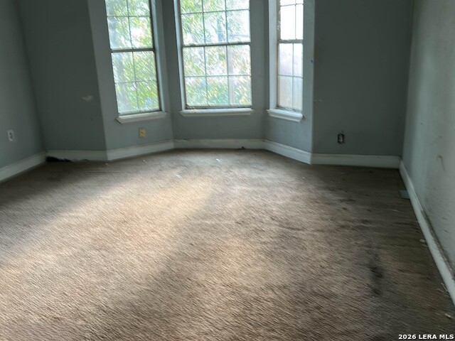 Image 11 of 27 For 809 Leal  