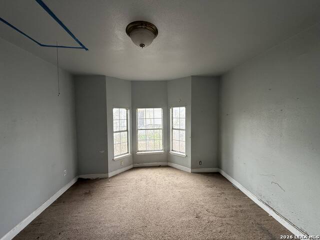 Image 12 of 27 For 809 Leal  