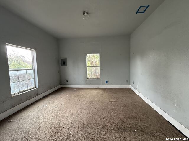 Image 15 of 27 For 809 Leal  