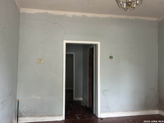 Image 19 of 27 For 809 Leal  