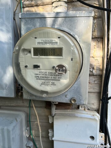 Image 24 of 27 For 809 Leal  