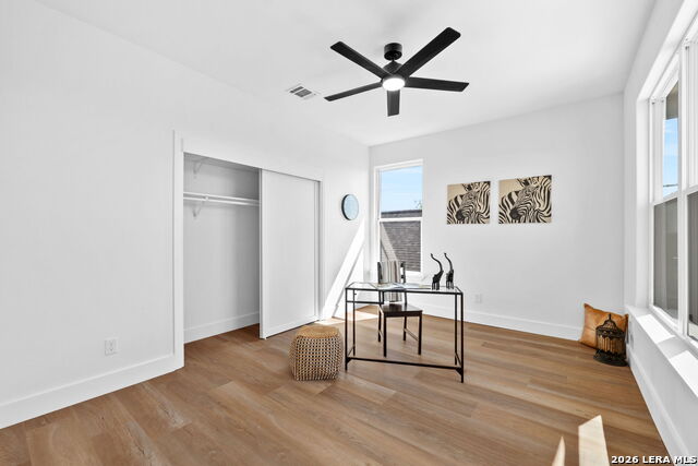 Listing photo id 16 for 117 Carle  